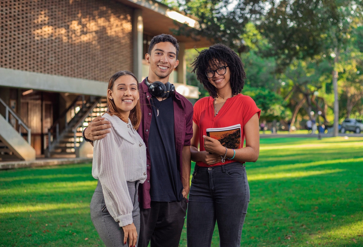 ¡Bienvenidos a la UNIVERSIDAD ISA!